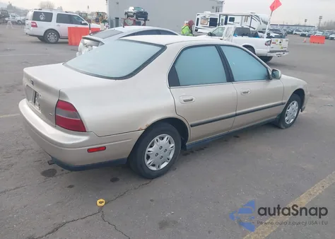 1995 Honda Accord Lx z USA, uszkodzony, nr VIN JHMCD5634SC064431